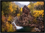 Młyn Crystal Mill, Kryształowy Młyn, Las, Drzewa, Góry, Rzeka Crystal River, Jesień, Stan Kolorado, Stany Zjednoczone