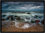 Morze, Kamienie, Plaża, Fale, Chmury