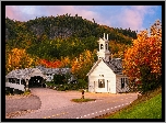 Stany Zjednoczone, New Hampshire, Wieś Stark, Most, Kościół, Jesień, Wzgórza, Drzewa