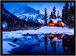 Kanada, Kolumbia Brytyjska, Park Narodowy Yoho, Jezioro Emerald Lake, Dom, Most, Góry, Las, Zima