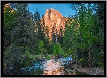 Stany Zjednocznone, Kalifornia, Park Narodowy Yosemite, Góry, Szczyt Half Dome, Rzeka, Merced River, Drzewa