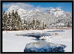 Stany Zjednoczone, Stan Wyoming, Narodowy Park Yellowstone, Rzeka Soda Butte Creek, Zima, Góry, Drzewa