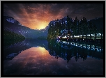 Kanada, Park Narodowy Yoho, Zachód słońca, Jezioro Emerald Lake, Góry, Most