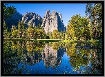 Stany Zjednoczone, Kalifornia, Park Narodowy Yosemite, Góry Sierra Nevada, Rzeka, Merced River, Drzewa, Odbicie