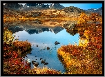 Jesień, Góry, Jezioro, Drzewa, Roślinność, Odbicie, Park Narodowy Rondane, Norwegia