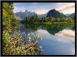 Góry, Jezioro Almsee, Odbicie, Drzewa, Chmury, Austria