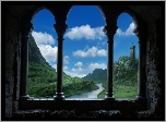 Okno, Zamek, Wzgórze, Rzeka, Chmury