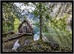 Jezioro Konigssee, Park Narodowy Berchtesgaden, Bawaria, Niemcy, Drewniana, Chata, Drzewo, Góry