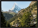 Góry, Alpy Pennińskie, Szczyt Matterhorn, Domy, Drzewa, Miejscowość Zermatt, Valais, Szwajcaria