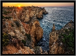 Portugalia, Region Algarve, Cypel, Ponta da Piedade, Morze, Skały, Wschód słońca