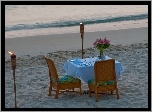 Plaża, Piasek, Pochodnie, Stół, Krzesła