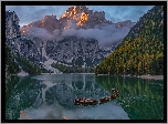 Góry, Dolomity, Jezioro, Pragser Wildsee, Łódki, Włochy