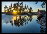 Norwegia, Ringerike, Jezioro Vaeleren, Dom, Drzewa, Promienie słońca