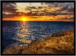 Morze Śródziemne, Zachód słońca, Chmury, Skały, Mgarr, Malta