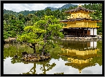 Świątynia Kinkaku-ji, Rokuon-ji, Złoty Pawilon, Staw Kyko chi, Drzewa, Kioto, Japonia
