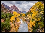 Jesień, Góry, Góra Watchman, Rzeka, Virgin River, Drzewa, Park Narodowy Zion, Utah, Stany Zjednoczone