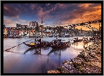 Portugalia, Porto, Rzeka Duero, Most Ponte Dom Luís I, Łódki