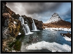 Islandia, Góra Kirkjufell, Wodospad Kirkjufellsfoss, Rzeka, Skały, Zima