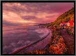 Morze Północne, Droga, Domki, Miasto Scarborough, Hrabstwo North Yorkshire, Anglia, Wschód słońca