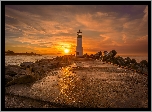  Morze, Latarnia morska Walton Lighthouse, Santa Cruz, Stan Kalifornia, Stany Zjednoczone, Kamienie, Wschód słońca, Chmury