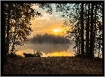 Staw, Drzewa, Łódka, Zachód słońca, Jesień