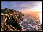 Most Bixby Creek Bridge, Wybrzeże, Region Big Sur, Kalifornia, Stany Zjednoczone, Góry, Morze, Wschód słońca