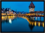 Rzeka Reuss, Oświetlony, Most Kapellbrucke, Wieża, Domy, Lucerna, Szwajcaria