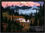 Stratowulkan, Góra, Mount Rainier, Drzewa, Jezioro, Tipsoo Lake, Park Narodowy Mount Rainier, Stan Waszyngton, Stany Zjednoczone