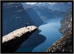 Norwegia, Trolltunga, Jęzor Trolla, Góry, Skała, Jezioro  Ringedalsvatnet