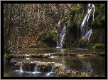 Wodospad, Kaskada, Cascade des tufs, Rzeka, Las, Miejscowość Baume Les Messieurs, Departament Jura, Francja