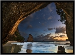 Nowa Zelandia, Półwysep Coromandel, Waikato, Zatoka Cathedral Cove, Rezerwat, Jaskinia, Morze, Skały, Noc, Gwiazdy
