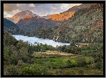 Jezioro, Llyn Gwynant, Park Narodowy Snowdonia, Góry Kambryjskie, Walia