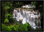 Wodospad Erawan waterfall, Drzewa, Kaskada, Park Narodowy Erawan, Prowincja Kanchanaburi, Tajlandia