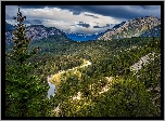 Góry, Las, Rzeka, Bow River, Świerk, Chmury, Park Narodowy Banff, Alberta, Kanada