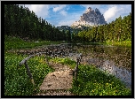 Las, Trawa, Drzewa, Brzeg, Jezioro, Antorno Lake, Mostek, Góry, Dolomity, Masyw, Tre Cime di Lavaredo, Chmury, Włochy