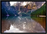 Włochy, Tyrol Południowy, Góry Dolomity, Dolina Val Pusteria, Dolina Val di Braies, Jezioro Pragser Wildsee