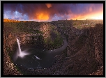 Stany Zjednoczone, Stan Waszyngton, Wyżyna Kolumbii, Wodospad, Palouse Falls, Rzeka, Palouse River, Skały, Zachód słońca, Chmury