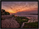 Wschód słońca, Rzeka, Deer Creek, Park stanowy, Chatfield State Park, Drzewa, Trawa, Piasek, Kolorado, Stany Zjednoczone