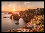 Wybrzeże, Morze, Skały, Zachód słońca, Punkt widokowy, Enys Dodnan Arch, Przylądek Lands End, Kornwalia, Anglia