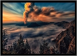 Indonezja, Wyspa Jawa, Wulkan Bromo, Góry, Drzewa, Chmury