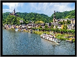 Rzeka Mozela, Wzgórza, Zamek Reichsburg, Kościół, Miasto Cochem, Niemcy, Domy, Statek