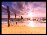 Zachód słońca, Morze, Plaża, Fale, Pale