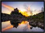 Zamek Almourol, Rzeka Tag, Kamienie, Drzewa, Zachód słońca, Portugalia