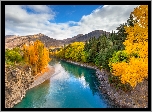 Nowa Zelandia, Queenstown, Rzeka Shotover, Góry, Jesień, Drzewa