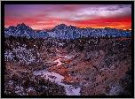 Stany Zjednoczone, Kalifornia, Hrabstwo Mono, Miejscowość Mammoth Lakes, Góry, Dolina, Rzeka, Hot Creek, Lasy państwowe, Inyo National Forest, Zachód słońca