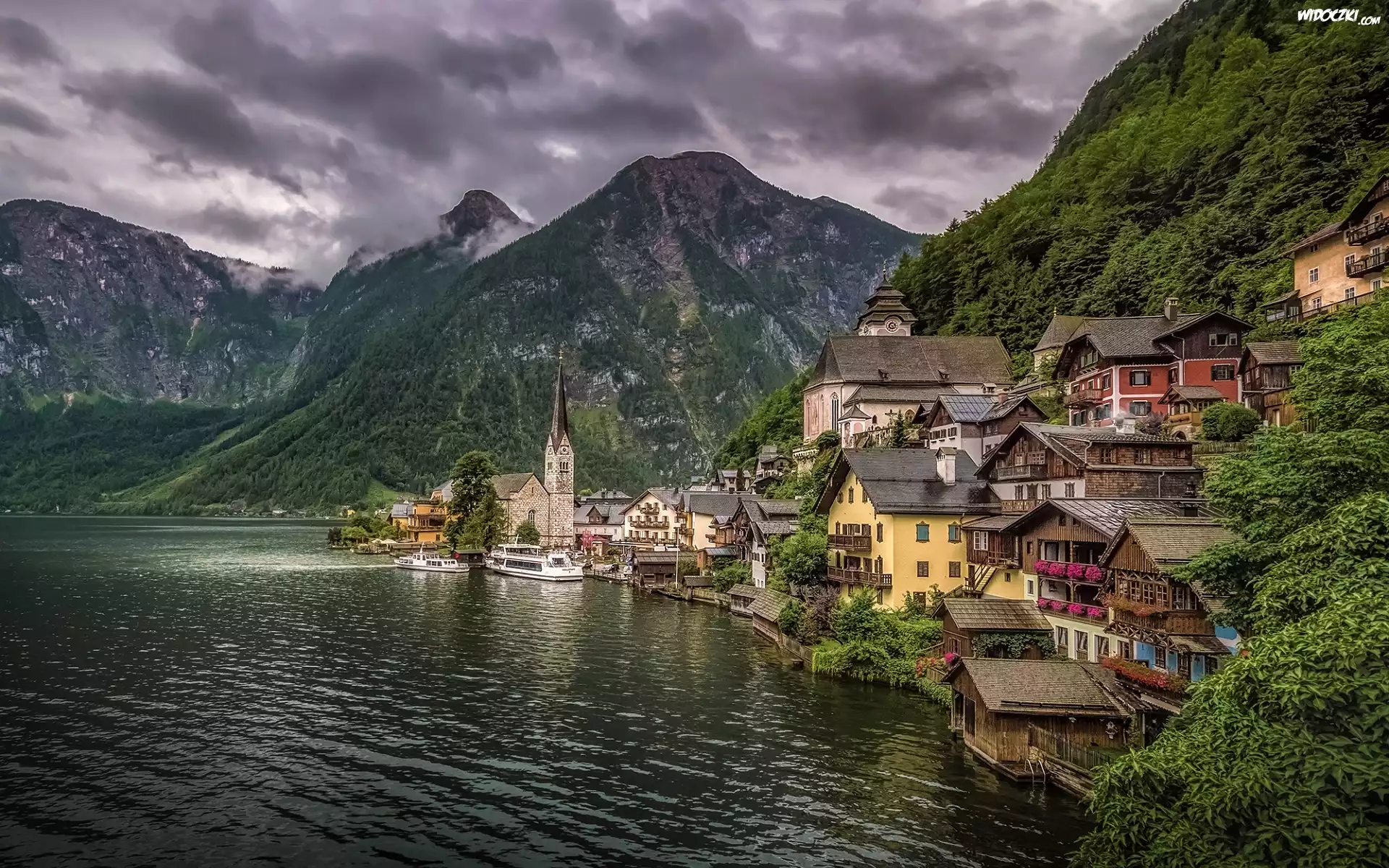 Jezioro Hallstattersee, Alpy Salzburskie, Góry, Domy, Kościół, Hallstatt, Powiat Gmunden, Austria