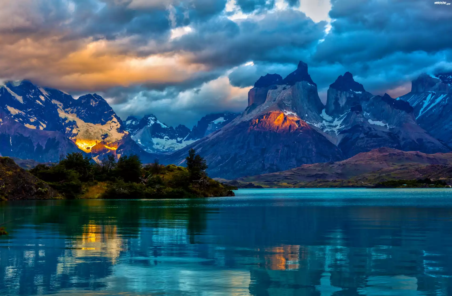 Argentyna, Patagonia, Góry, Jezioro, Drzewa, Chmury
