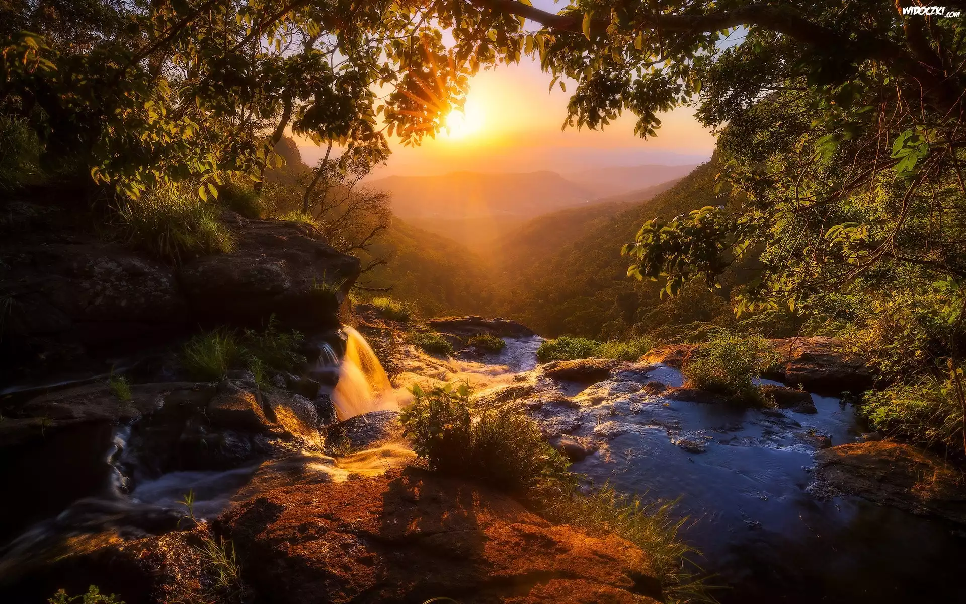 Australia, Queensland, Park Narodowy Lamington, Rzeka, Toolona Creek, Zachód słońca, Góry, McPherson Range, Wzgórza, Drzewa, Roślinność