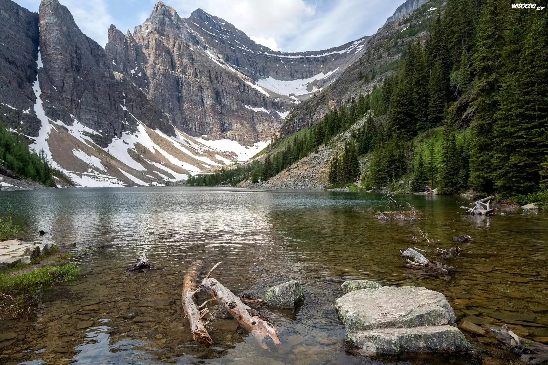 Góry, Jezioro Agnes, Park Narodowy Banff, Drzewa, Kamienie, Śnieg, Prowincja Alberta, Kanada