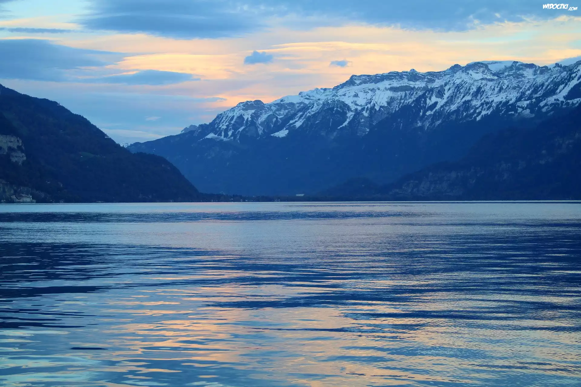 Szwajcaria, Góra, Alpy, Jezioro, Jezioro Thunersee, Niebo, Chmury